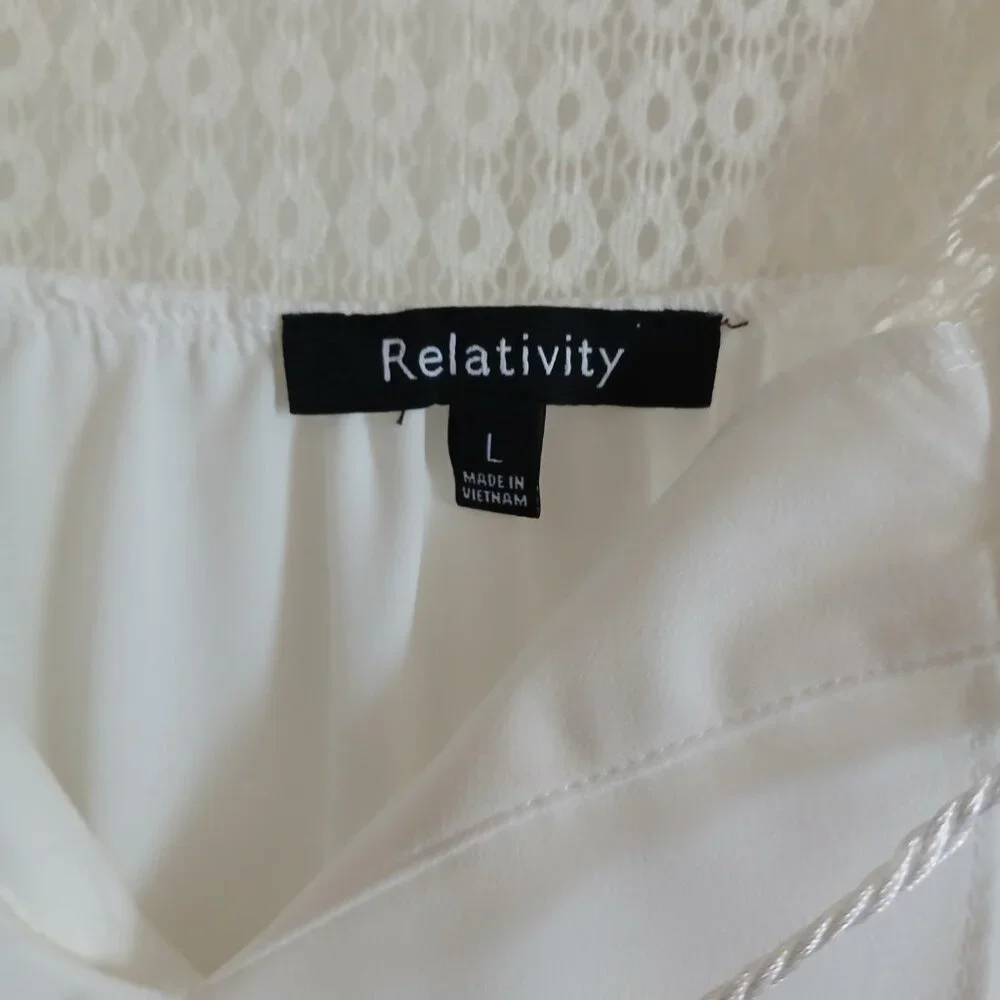 Woman Blouse Ruffle Sleeve - Picture 4 of 5